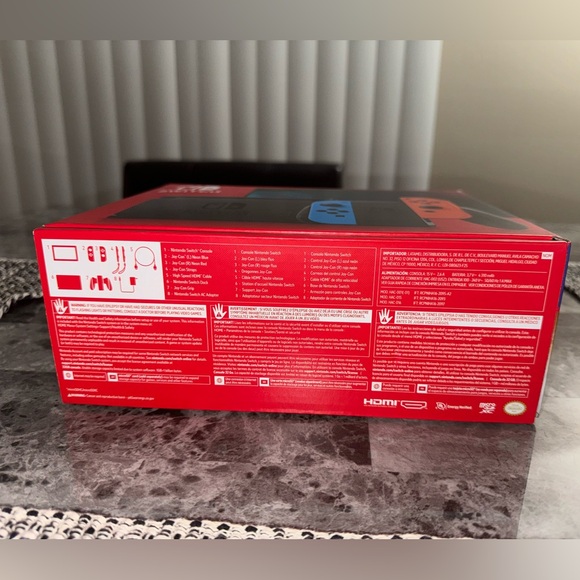 Nintendo Switch Bundle - Picture 2 of 8